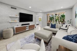 100 Meridian Ave 233, Miami Beach