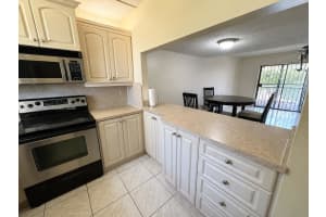 2260 W 53rd Pl APT 7, Hialeah, FL 33016, - MLS#A12010083