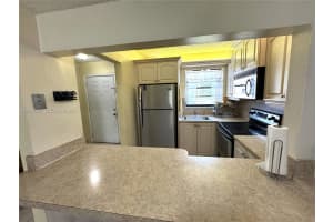 2260 W 53rd Pl APT 7, Hialeah, FL 33016, - MLS#A12010083