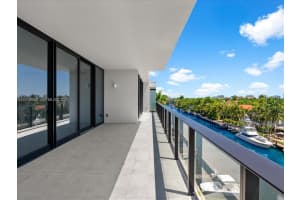 160 Isle of Venice Dr, Fort Lauderdale, FL 33301, - MLS#A12010098