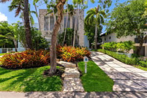 690 Warren Ln, Key Biscayne, FL 33149, - MLS#A12010108
