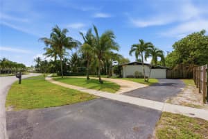 1118 NW 16th St, Fort Lauderdale, FL 33311, - MLS#A12010121