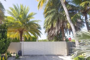 74049 Overseas Hwy, Islamorada, FL 33036, - MLS#A12010138
