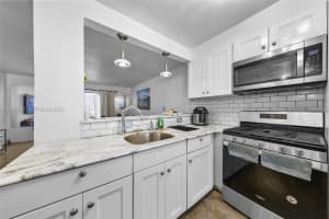 1698 Jefferson Ave APT 9, Miami Beach, FL 33139, - MLS#A12010171