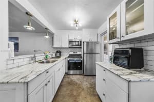 1698 Jefferson Ave APT 9, Miami Beach, FL 33139, - MLS#A12010171