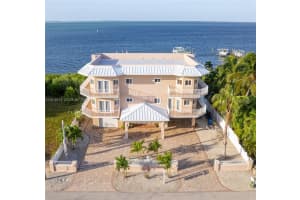 112 N Bounty Ln, Key Largo