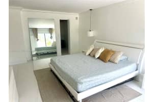 1800 Collins Ave APT 5D, Miami Beach, FL 33139, - MLS#A12010191