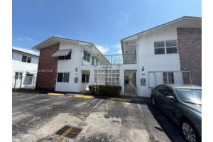 MLS# A12010193, Hollywood, Florida 33020