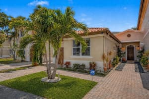 14231 NW 83rd Ave, Hialeah, FL 33016, - MLS#A12010222