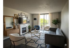 16851 Ne 23rd Ave A409, North Miami Beach