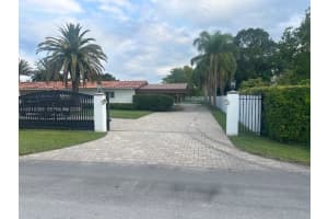 9540 SW 68th St, Miami, FL 33173, - MLS#A12010269