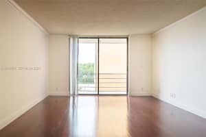 2935 NE 163rd St Apt 5t, North Miami Beach, FL 33160, - MLS#A12010273