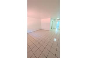 4655 Palm Ave APT 124, Hialeah, FL 33012, - MLS#A12010281