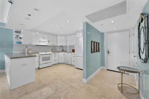 5225 Collins Ave APT 1519, Miami Beach, FL 33140, - MLS#A12010289
