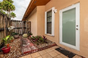 6745 NW 192nd Ln, Hialeah, FL 33015, - MLS#A12010314