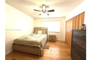 5424 Gate Lake Rd 5424, Tamarac