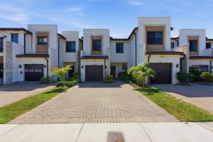20572 NE 5th Pl, Miami, FL 33179, - MLS#A12010325