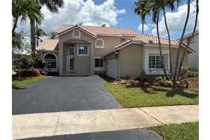 1070 Capistrano, Weston, FL 33326, - MLS#A12010337