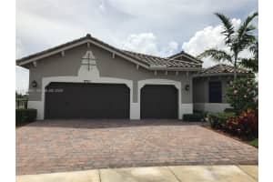 9751 Lakeview Ln, Parkland