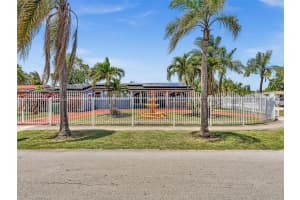 4301 NW 185th St, Miami Gardens, FL 33055, - MLS#A12010358