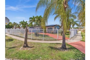 4301 NW 185th St, Miami Gardens, FL 33055, - MLS#A12010358