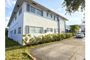 5112 Hollywood Blvd APT 21, Hollywood, FL 33021, - MLS#A12010368