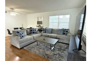 5112 Hollywood Blvd APT 21, Hollywood, FL 33021, - MLS#A12010368