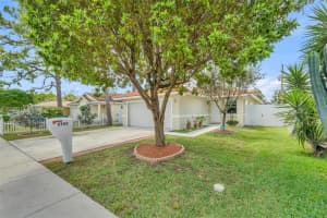 2762 NW 9th Ct, Fort Lauderdale, FL 33311, - MLS#A12010373
