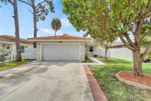 2762 NW 9th Ct, Fort Lauderdale, FL 33311, - MLS#A12010373