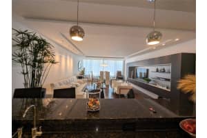5600 Collins Ave APT 9E, Miami Beach, FL 33140, - MLS#A12010378