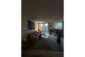 8261 NW 8th St APT 423, Miami, FL 33126, - MLS#A12010382