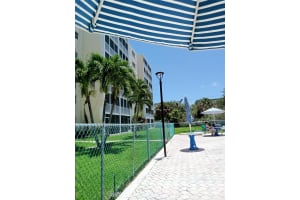 319 NE 14th Ave APT 604, Hallandale Beach, FL 33009, - MLS#A12010397
