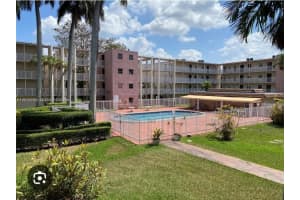 2800 Nw 56th Ave H403, Lauderhill