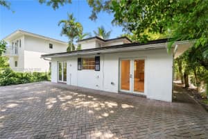 5520 San Vicente St, Coral Gables, FL 33146, - MLS#A12010470