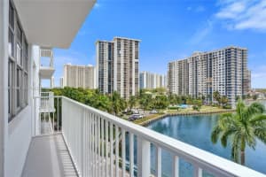 2851 NE 183rd St APT 616E, Aventura, FL 33160, - MLS#A12010492