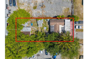 9422 Nw 26th Ave, Miami