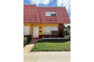 5231 NW 27th St #8A, Lauderhill, FL 33313, - MLS#A12010552