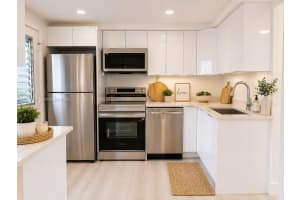 2999 Point East Dr C101, Aventura