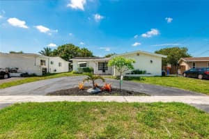 8690 NW 24th Pl, Sunrise, FL 33322, - MLS#A12010565