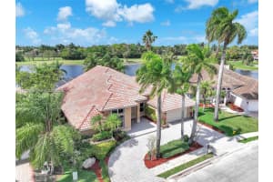 620 Laurel Ln, Pembroke Pines, FL 33027, - MLS#A12010609