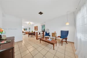 7250 SW 34th Street Rd, Miami, FL 33155, - MLS#A12010644