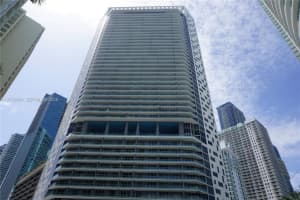 1300 Brickell Bay Dr 1904, Miami