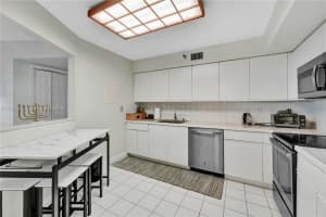 Tower 400, 3500 Mystic Pointe Dr APT 3302, Aventura, FL 33180, - MLS#A12010677