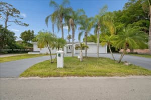 9280 Sw 164th St, Palmetto Bay