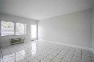 7640 Carlyle Ave #8a, Miami Beach, FL 33141, - MLS#A12010713