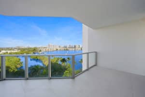 17301 Biscayne Blvd 808, North Miami Beach