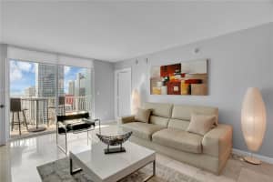 1200 Brickell Bay Dr APT 3515, Miami, FL 33131, - MLS#A12010741