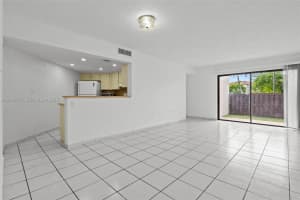 9431 Fontainebleau Blvd APT 112, Miami, FL 33172, - MLS#A12010767