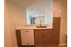 2415 NW 16th St Rd Apt 605-1, Miami, FL 33125, - MLS#A12010792