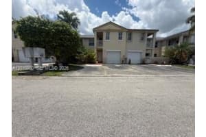 9167 Fontainebleau Blvd 6, Miami